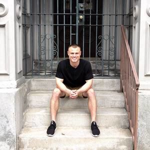 Meet your Posher, Grayson